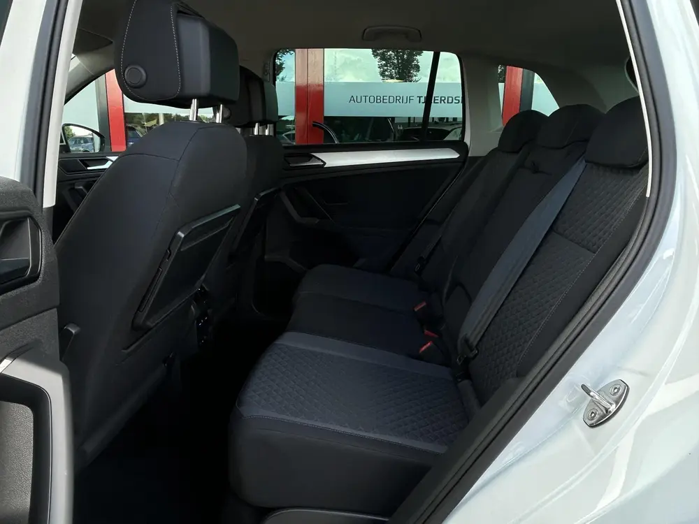 Volkswagen Tiguan 1.5 TSI R-Line | Trekhaak | Adaptieve Crui uit 2019, foto 6