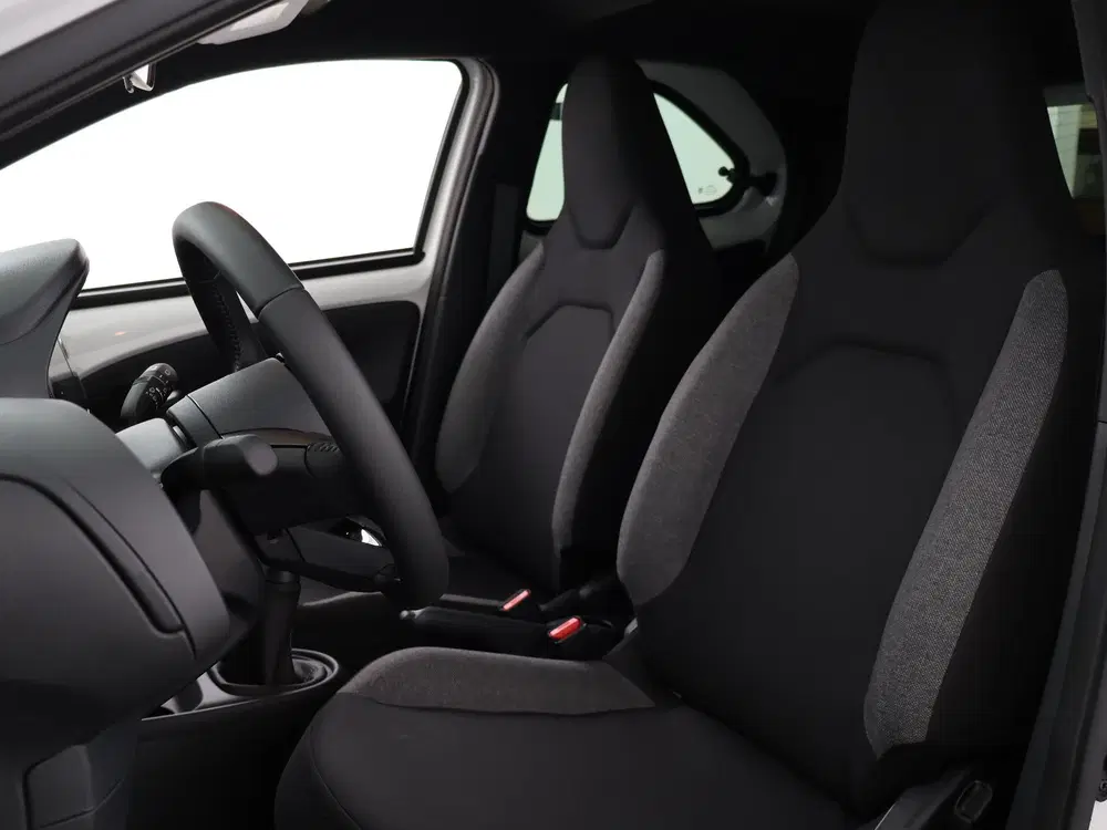 Toyota Aygo X 1.0 VVT-i MT Play *DEMO* uit 2025, foto 20