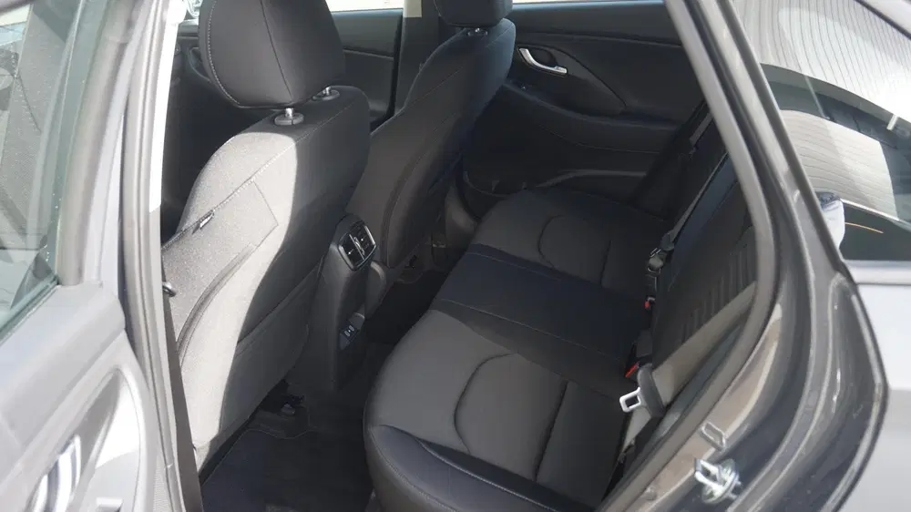 Hyundai i30 1.0 T-GDi Comfort Automaat uit 2024, foto 11