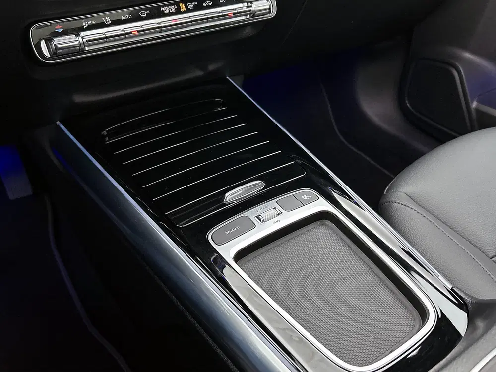 Mercedes-Benz GLA 180 Luxury Line uit 2024, foto 12