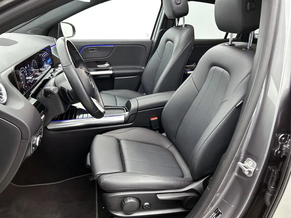 Mercedes-Benz GLA 180 Luxury Line uit 2024, foto 19
