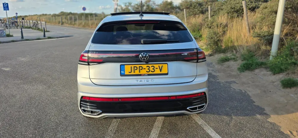 Volkswagen Taigo 1.5 TSI PANO 150pk 3xR-LINE BEATS AUDIO uit 2022, foto 5