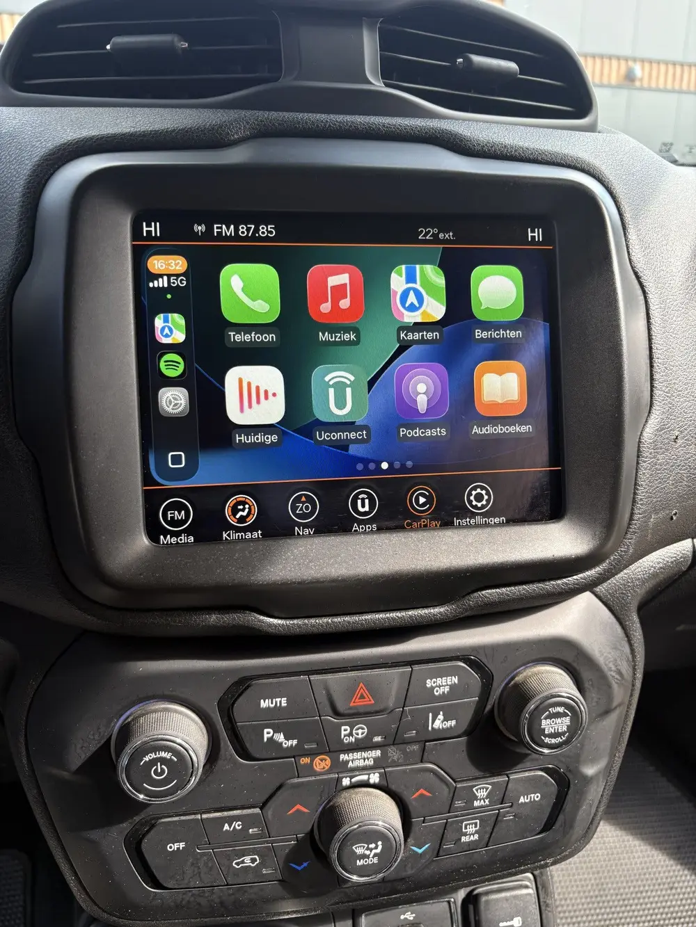 Jeep Renegade 1.3T 4WD Automaat Limited Airco Cr-control Car uit 2019, foto 20