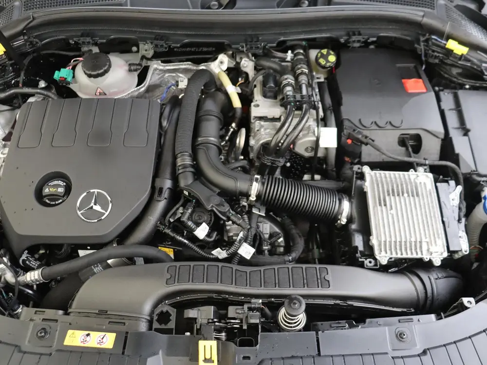 Mercedes-Benz GLA 250 e Star Edition Panoramadak uit 2025, foto 5