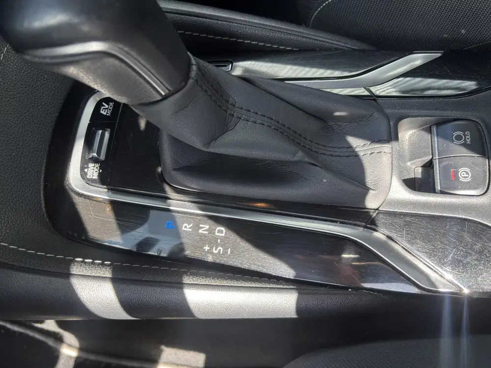 Toyota Corolla 2.0 Hybrid Dynamic uit 2020, foto 19