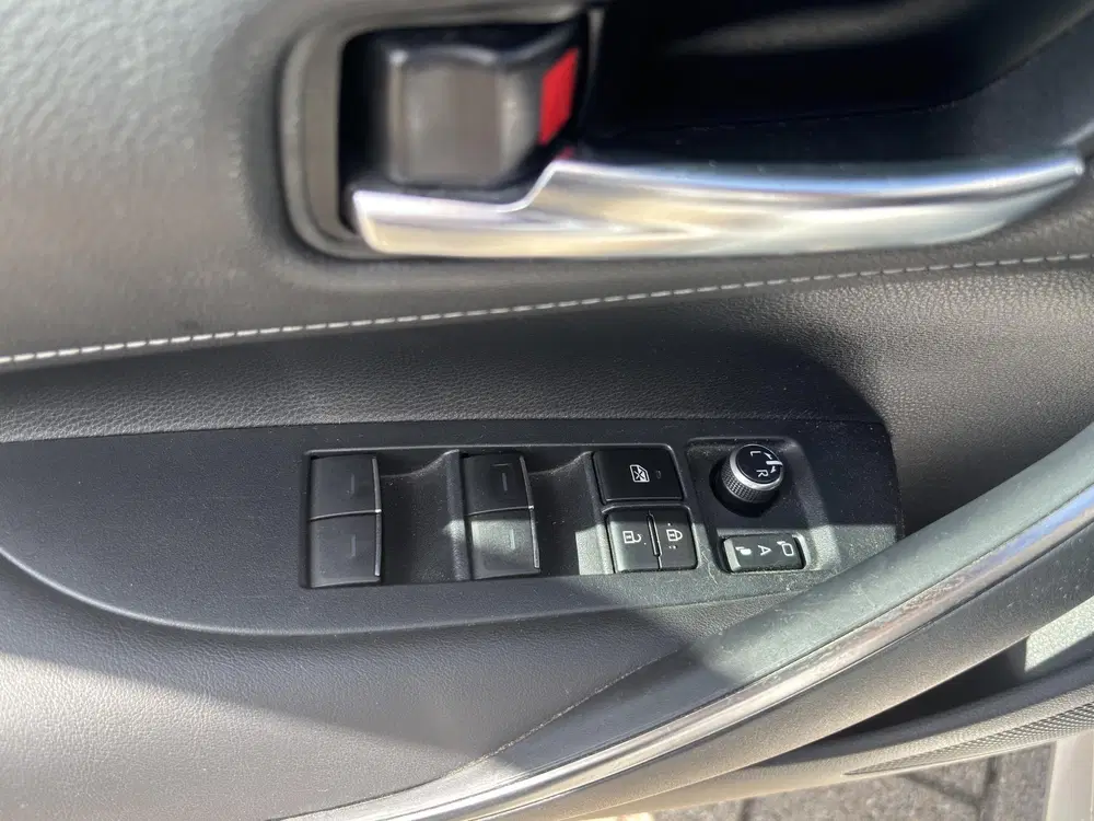 Toyota Corolla 2.0 Hybrid Dynamic uit 2020, foto 3