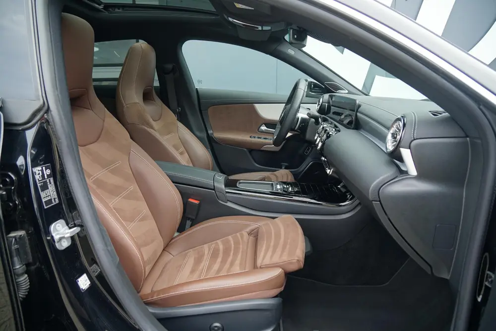Mercedes-Benz CLA AMG + BURMESTER uit 2023, foto 11