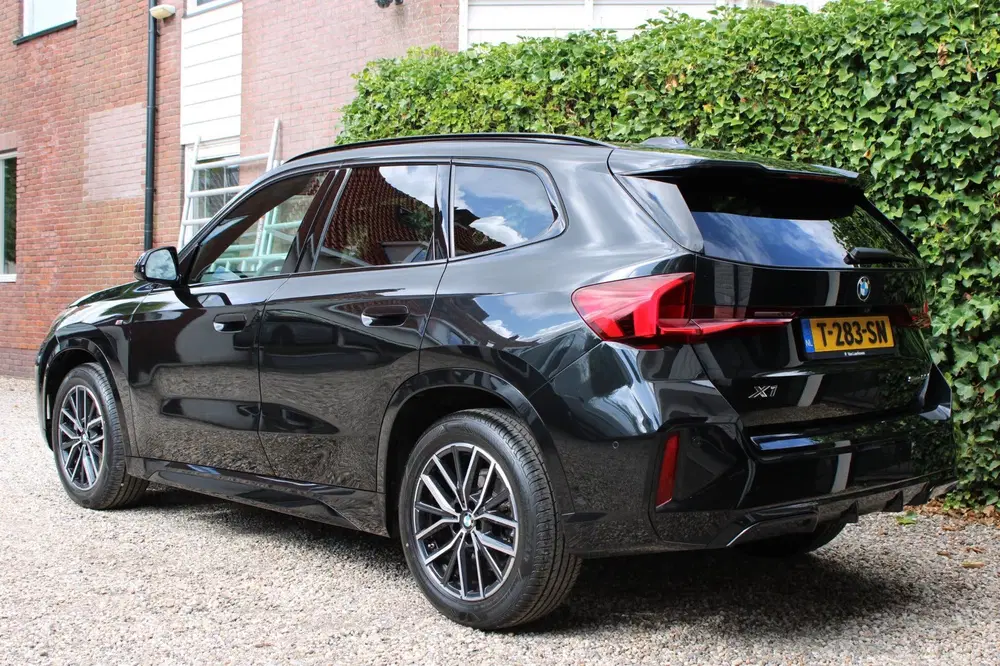BMW X1 SDrive20i uit 2023, foto 2
