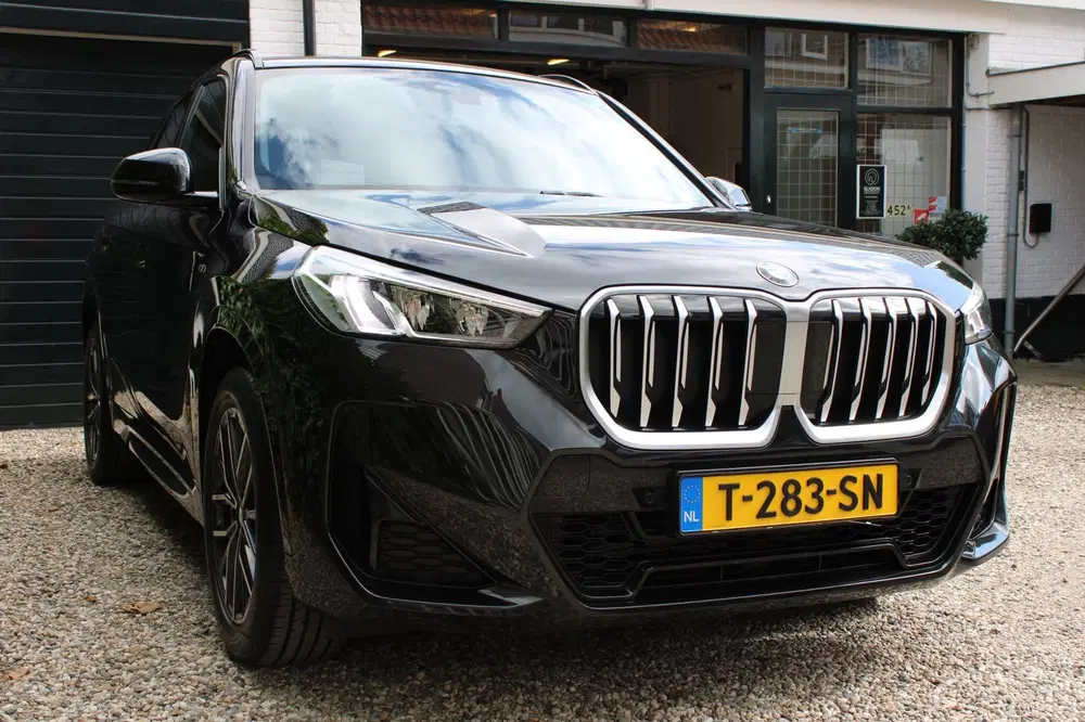 BMW X1 SDrive20i uit 2023, foto 3