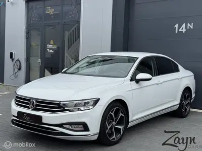 Volkswagen Passat 1.5 TSI Elegance Business R | DSG | Ergo | uit 2019