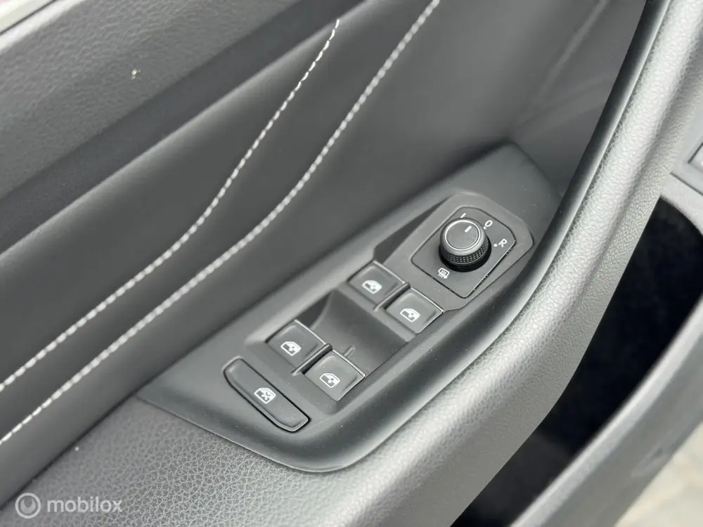 Volkswagen Passat 1.5 TSI Elegance Business R | DSG | Ergo | uit 2019, foto 18