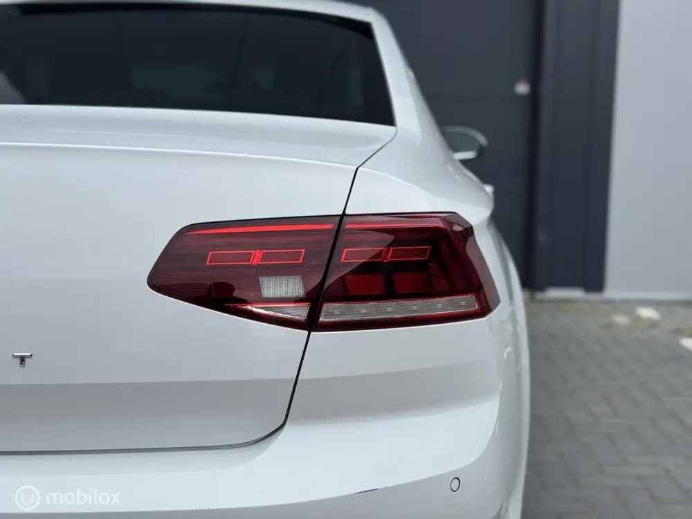 Volkswagen Passat 1.5 TSI Elegance Business R | DSG | Ergo | uit 2019, foto 8