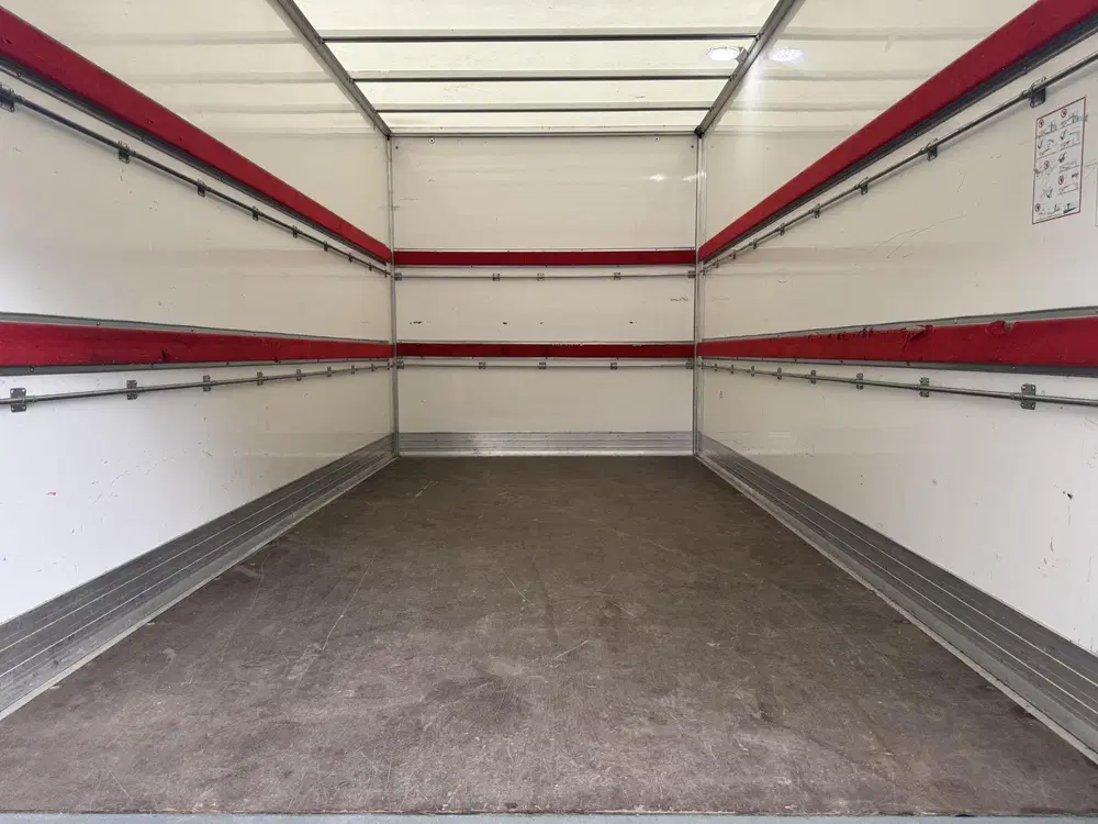 Ford Transit 350 2.0 TDCI L4H1 Trend uit 2024, foto 13