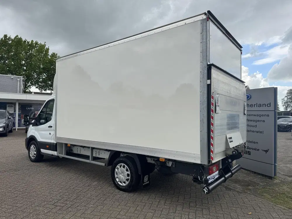 Ford Transit 350 2.0 TDCI L4H1 Trend uit 2024, foto 5