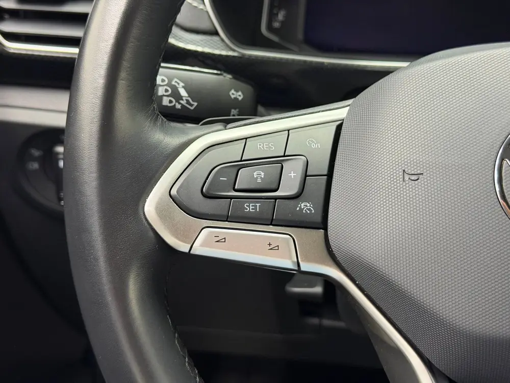 Volkswagen T-Cross 1.0 TSI R-Line - Camera - ACC - IQ Lights uit 2025, foto 10