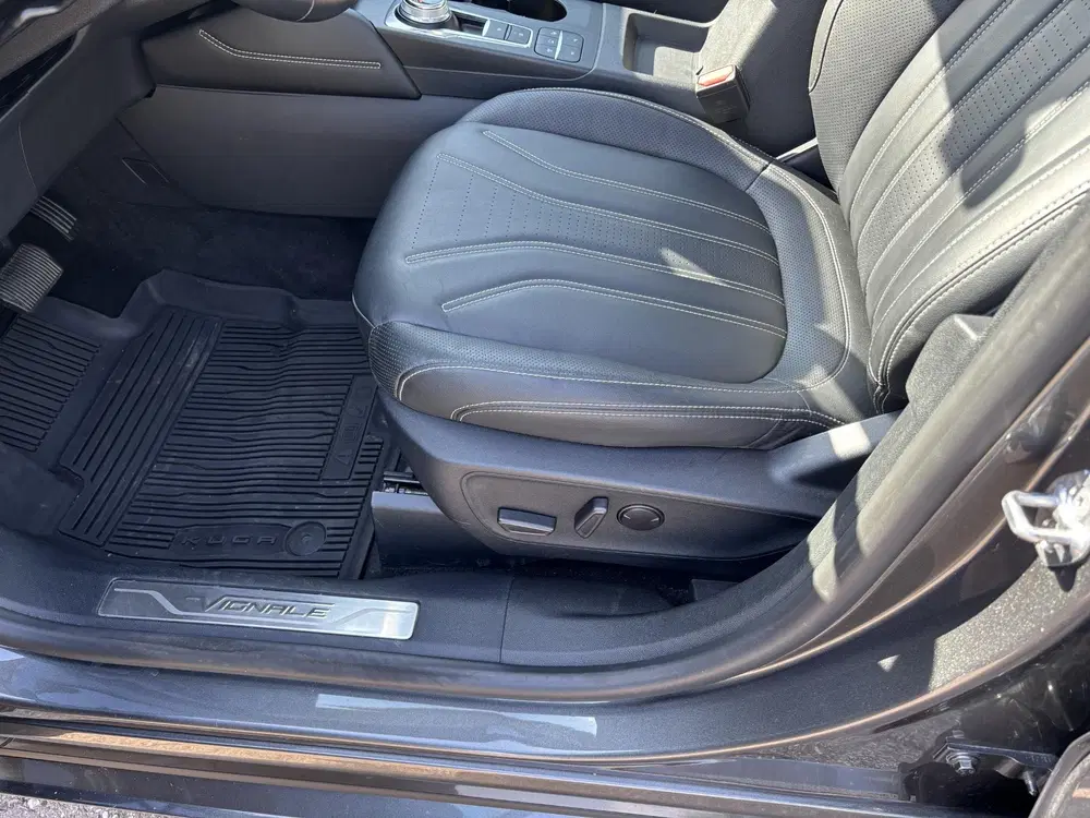 Ford Kuga 2.5 PHEV Vignale uit 2021, foto 13