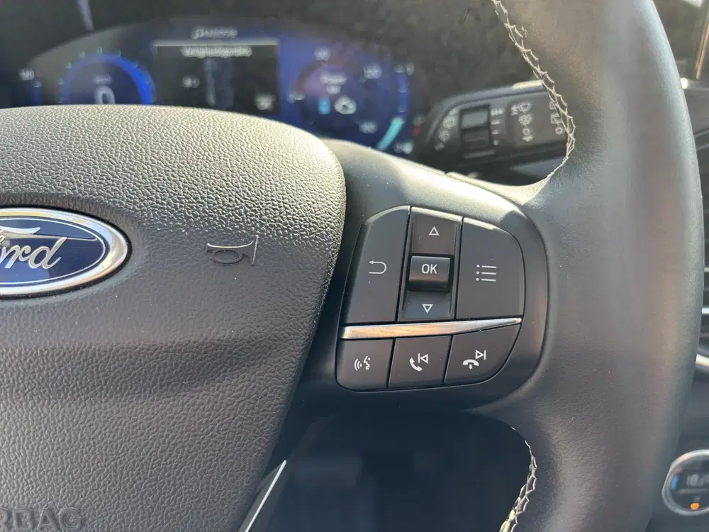 Ford Kuga 2.5 PHEV Vignale uit 2021, foto 19