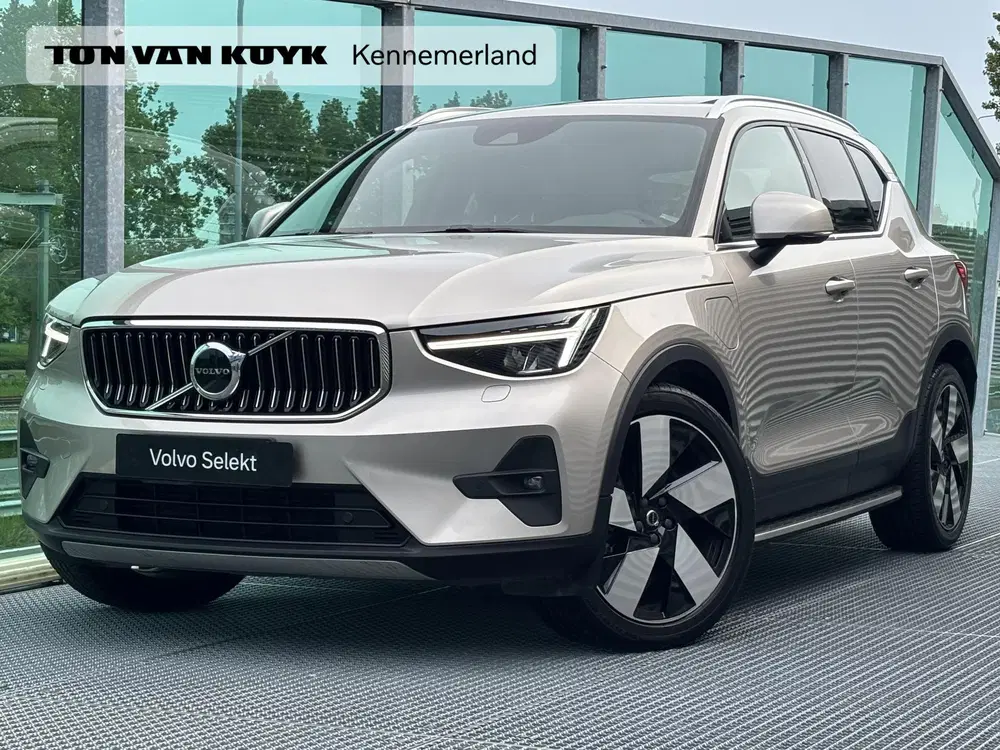 Volvo XC40 1.5 T4 Plug-in hybrid Ultimate Bright uit 2022