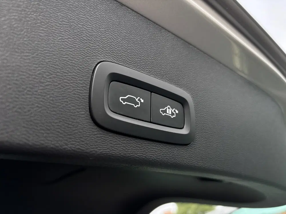 Volvo XC40 1.5 T4 Plug-in hybrid Ultimate Bright uit 2022, foto 13