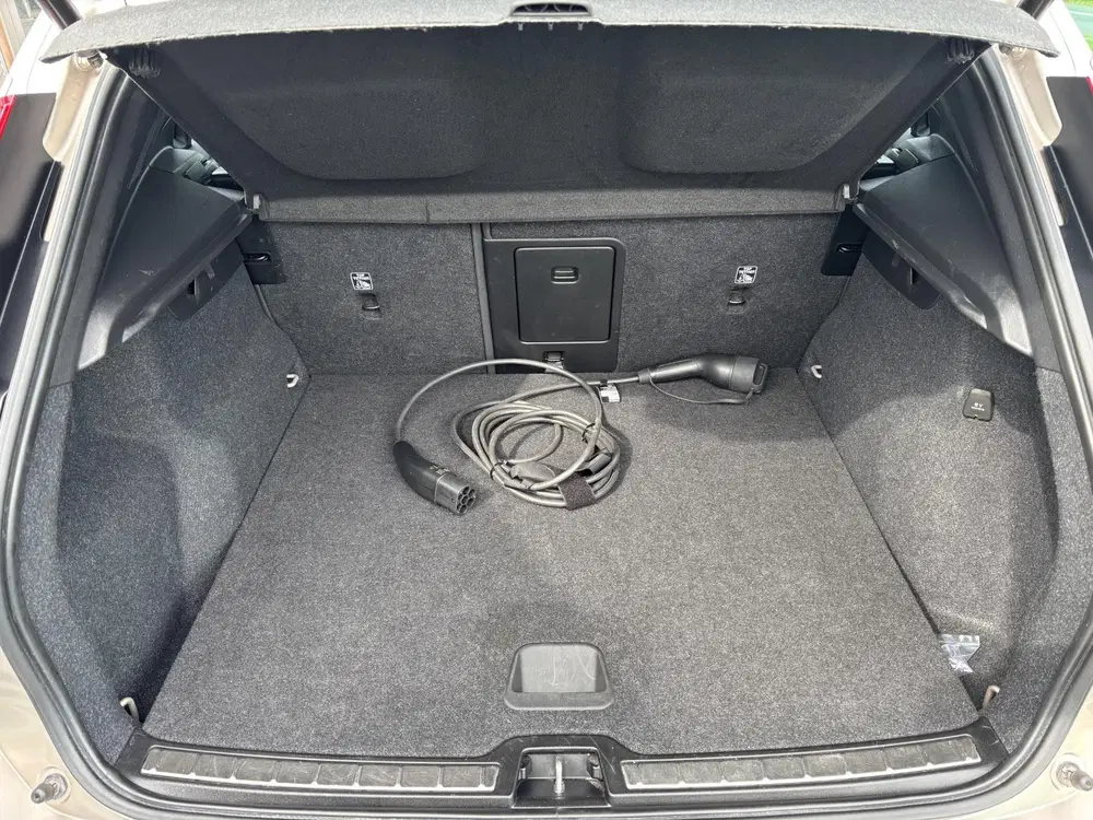 Volvo XC40 1.5 T4 Plug-in hybrid Ultimate Bright uit 2022, foto 17