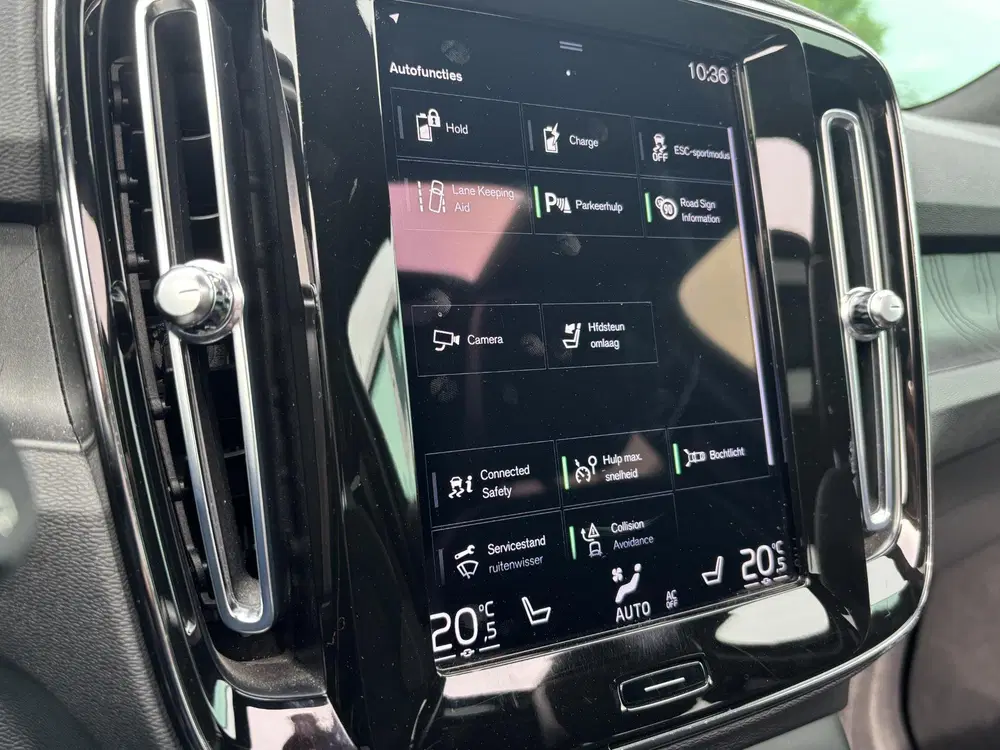 Volvo XC40 1.5 T4 Plug-in hybrid Ultimate Bright uit 2022, foto 20