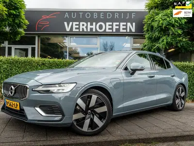Volvo S60 2.0 Recharge T6 AWD Core uit 2022