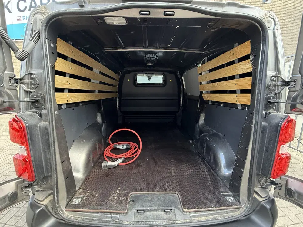 Peugeot Expert Standard Premium 136 PK 75 kWh Cruise Cont uit 2022, foto 15