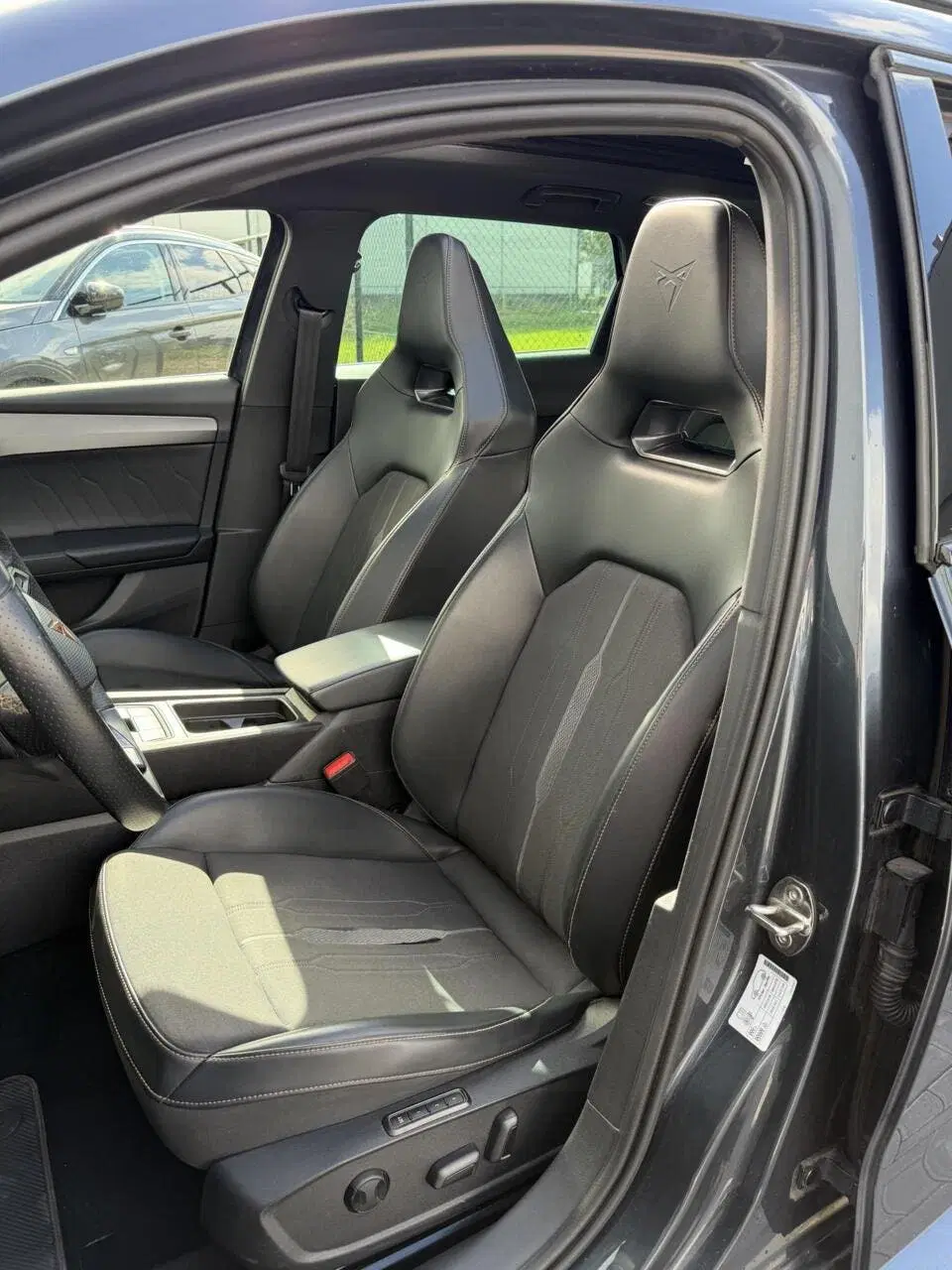 SEAT Leon 1.4 TSI eHybrid PHEV VZ Performance uit 2021, foto 9