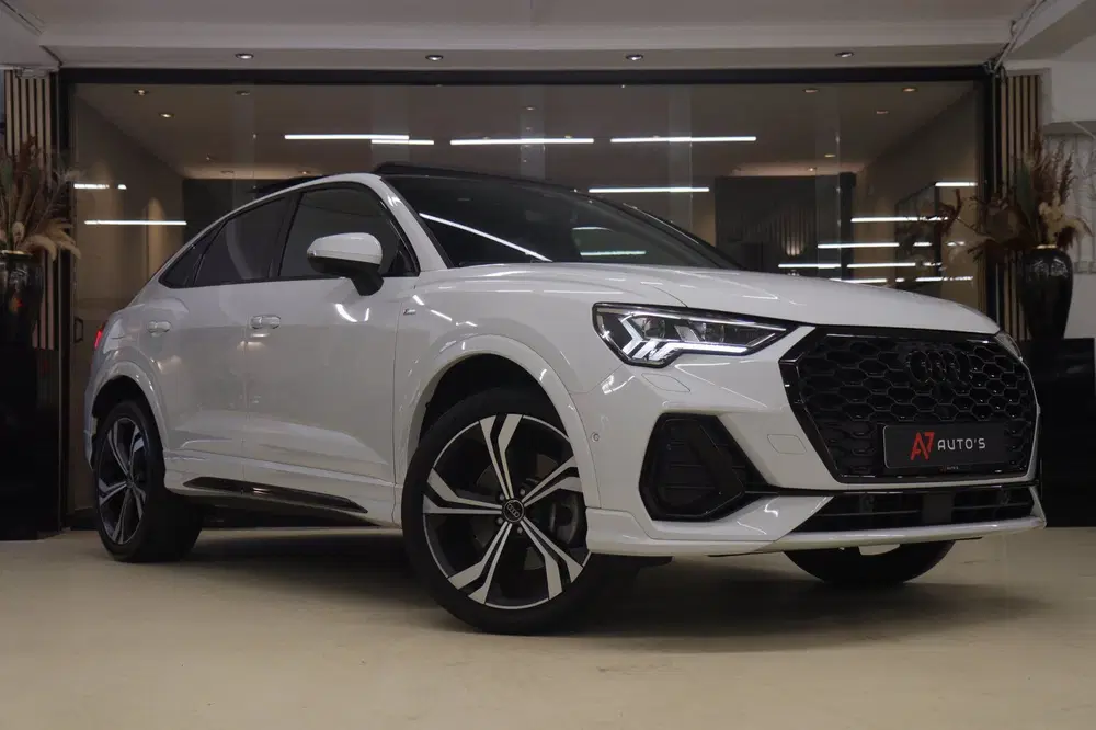 Audi Q3 45 TFSI e S Edition 3X S-Line uit 2022, foto 3