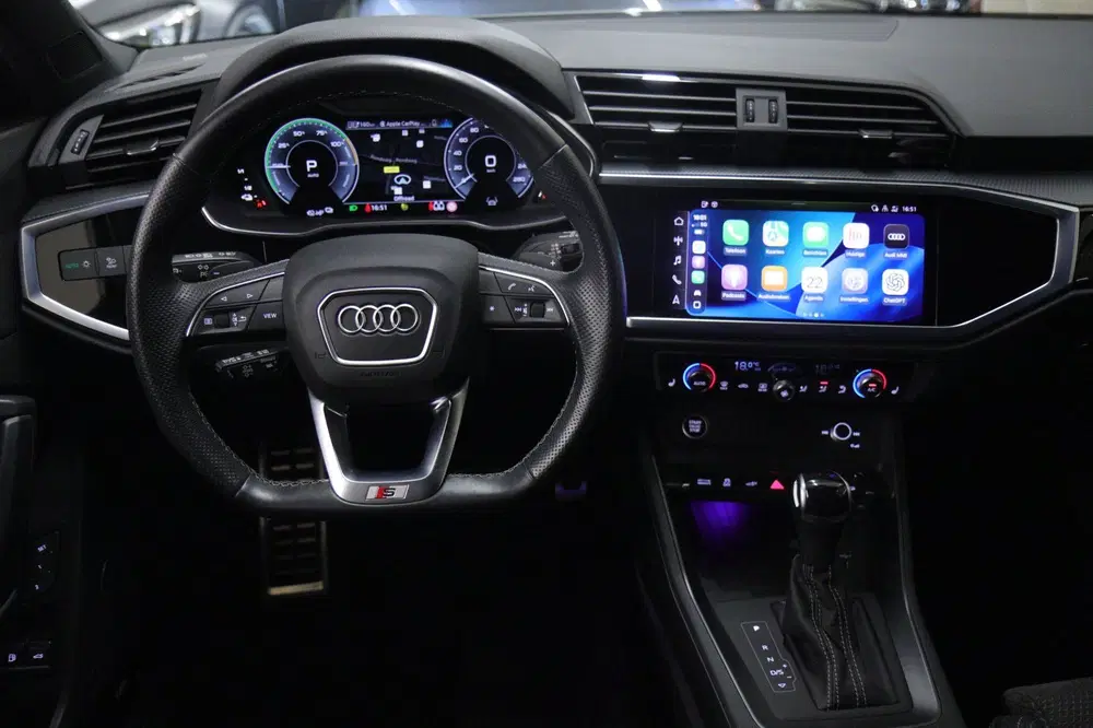 Audi Q3 45 TFSI e S Edition 3X S-Line uit 2022, foto 9
