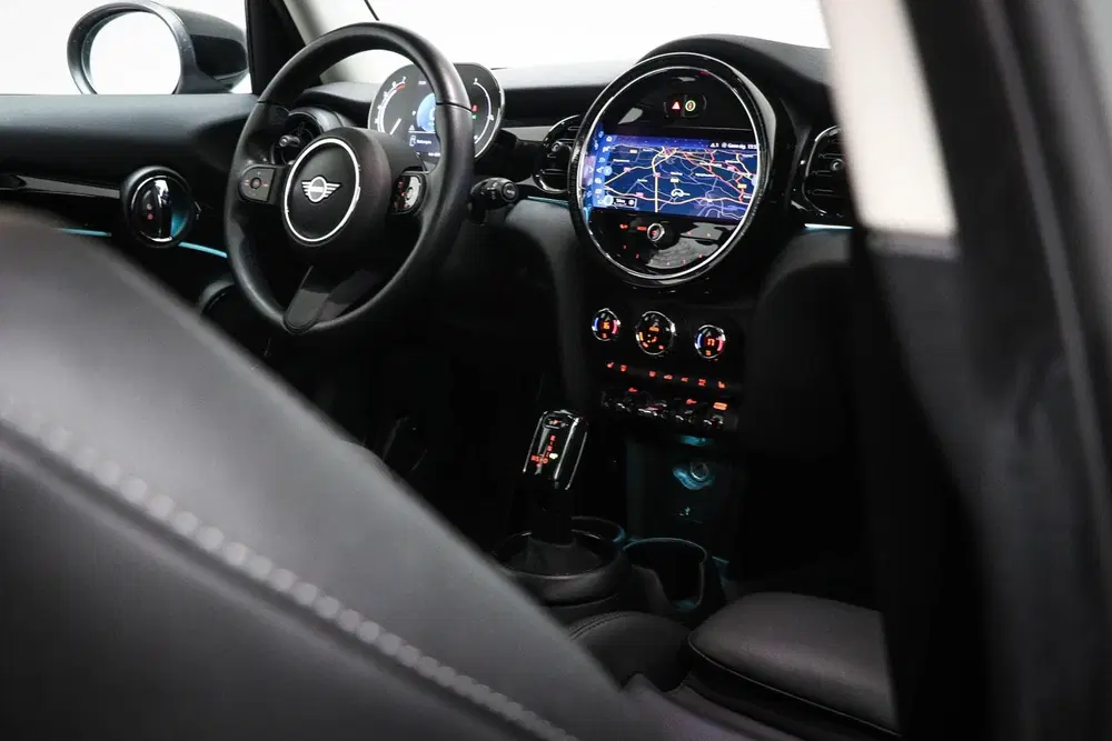 Mini Cooper 1.5 Cooper Business Edition uit 2022, foto 13