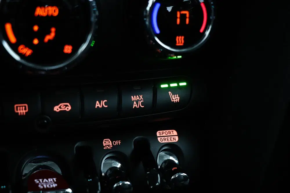 Mini Cooper 1.5 Cooper Business Edition uit 2022, foto 5