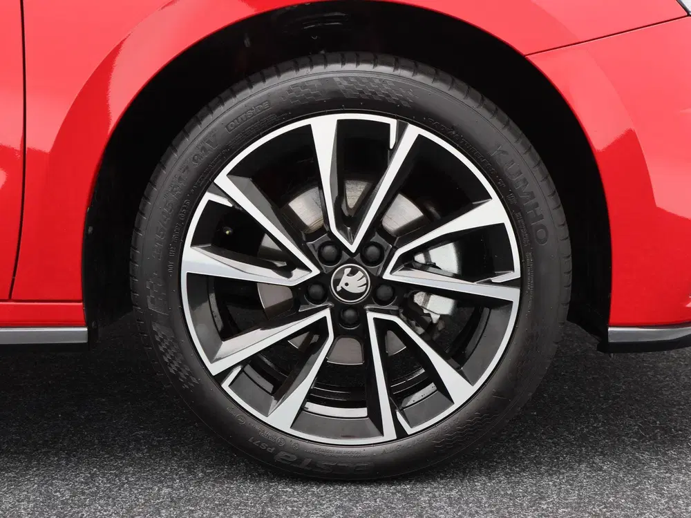 Skoda Fabia 1.0 TSi Monte Carlo 115 Pk Automaat uit 2025, foto 7