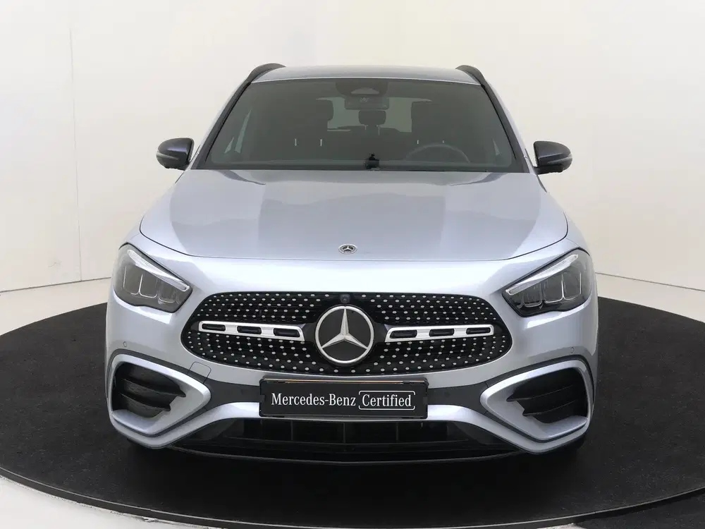 Mercedes-Benz GLA 250 e AMG Line uit 2024, foto 6