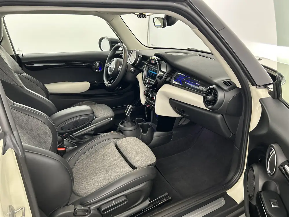 Mini Overig 1.5 136 PK Aut. Heddon Street Ed. Pano-dak/Sport uit 2019, foto 18