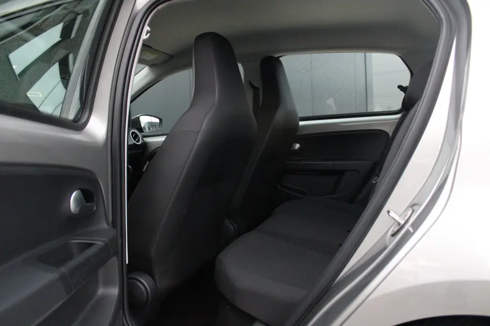 Volkswagen Up! 1.0 - Airco Auto - Camera - Stoelverwarming uit 2021, foto 12