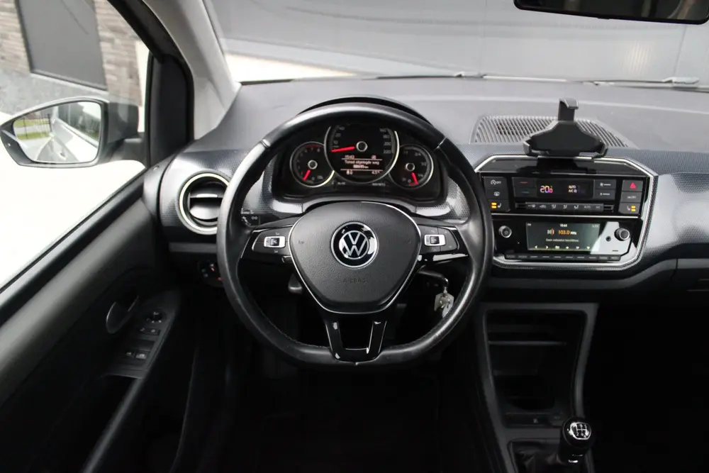 Volkswagen Up! 1.0 - Airco Auto - Camera - Stoelverwarming uit 2021, foto 14