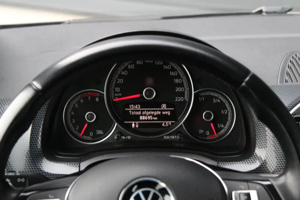 Volkswagen Up! 1.0 - Airco Auto - Camera - Stoelverwarming uit 2021, foto 17