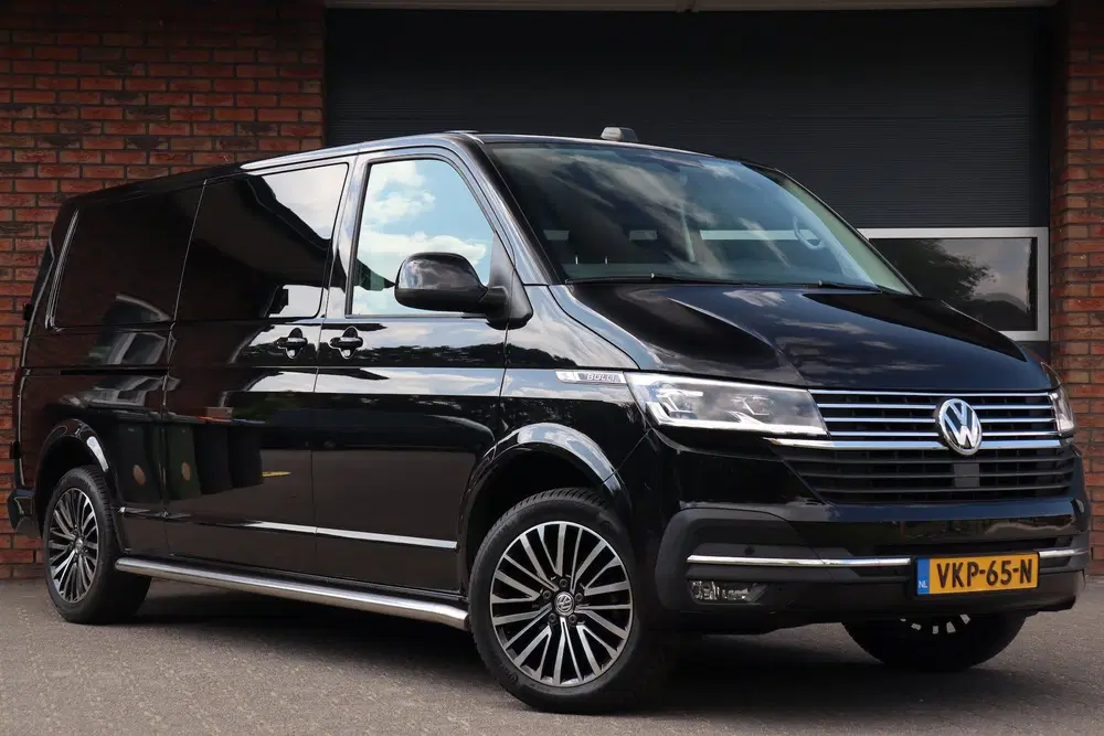 Volkswagen Transporter 2.0 TDI DSG L2H1 DC Bulli uit 2021, foto 3
