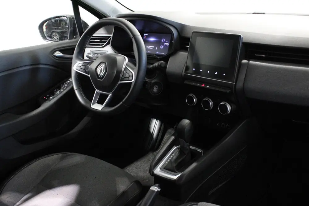 Renault Clio 1.6 E-Tech Full Hybrid 145 evolution uit 2024, foto 2