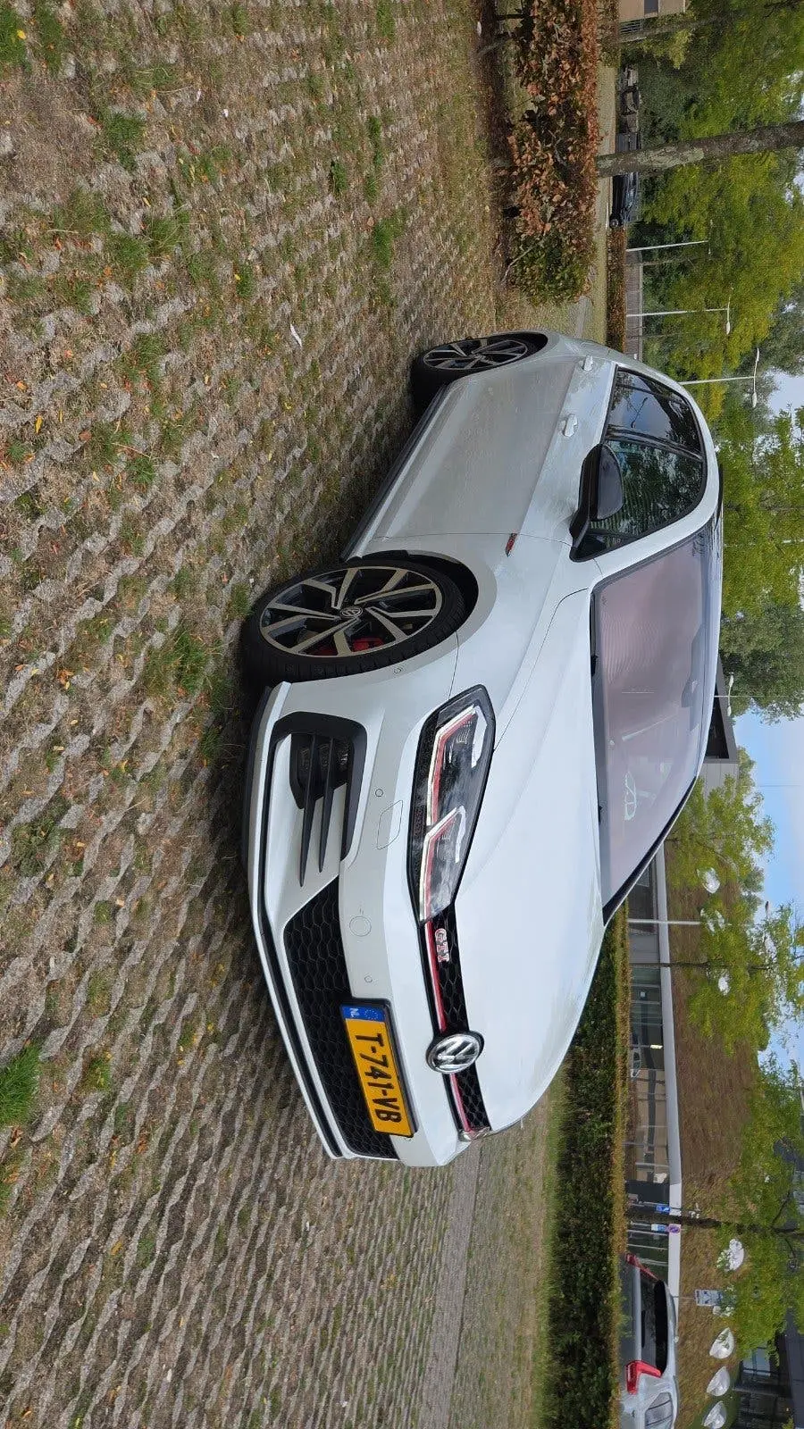 Volkswagen Golf VII Golf 2.0 TSI 245pk Performance uit 2019, foto 2