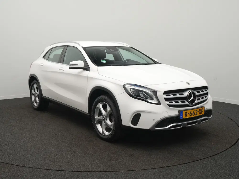 Mercedes-Benz GLA GLA 180 Premium Plus uit 2019, foto 2