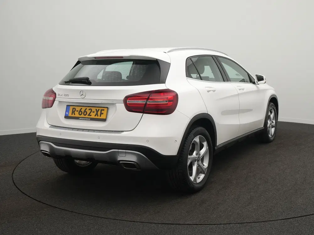 Mercedes-Benz GLA GLA 180 Premium Plus uit 2019, foto 4