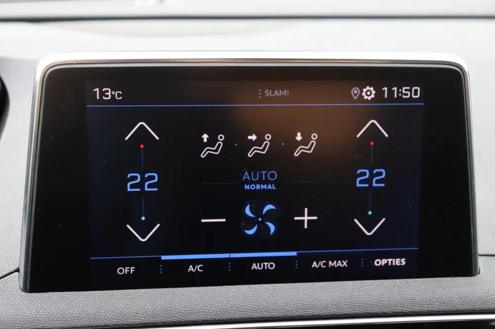 Peugeot 5008 orgNL camera afn. uit 2024, foto 18