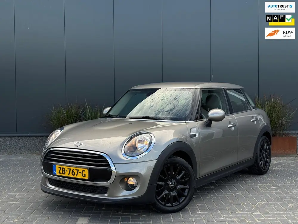 Mini 5-Deurs 1.5 Cooper Business Edition ORG NL | SPORTVELGE uit 2019