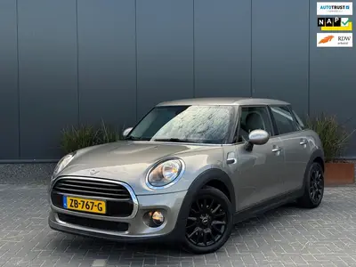 Mini 5-Deurs 1.5 Cooper Business Edition ORG NL | SPORTVELGE uit 2019