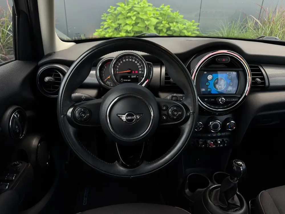 Mini 5-Deurs 1.5 Cooper Business Edition ORG NL | SPORTVELGE uit 2019, foto 11
