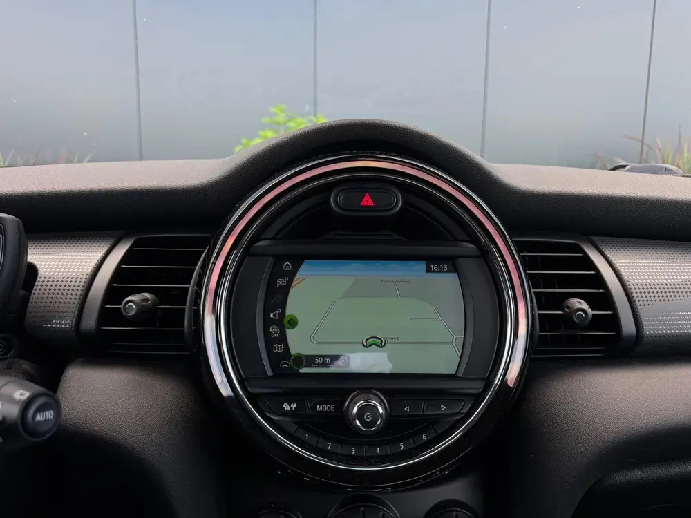 Mini 5-Deurs 1.5 Cooper Business Edition ORG NL | SPORTVELGE uit 2019, foto 13