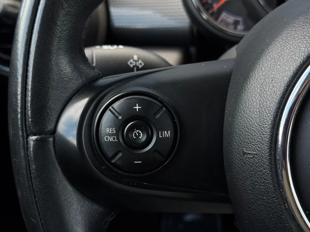 Mini 5-Deurs 1.5 Cooper Business Edition ORG NL | SPORTVELGE uit 2019, foto 17