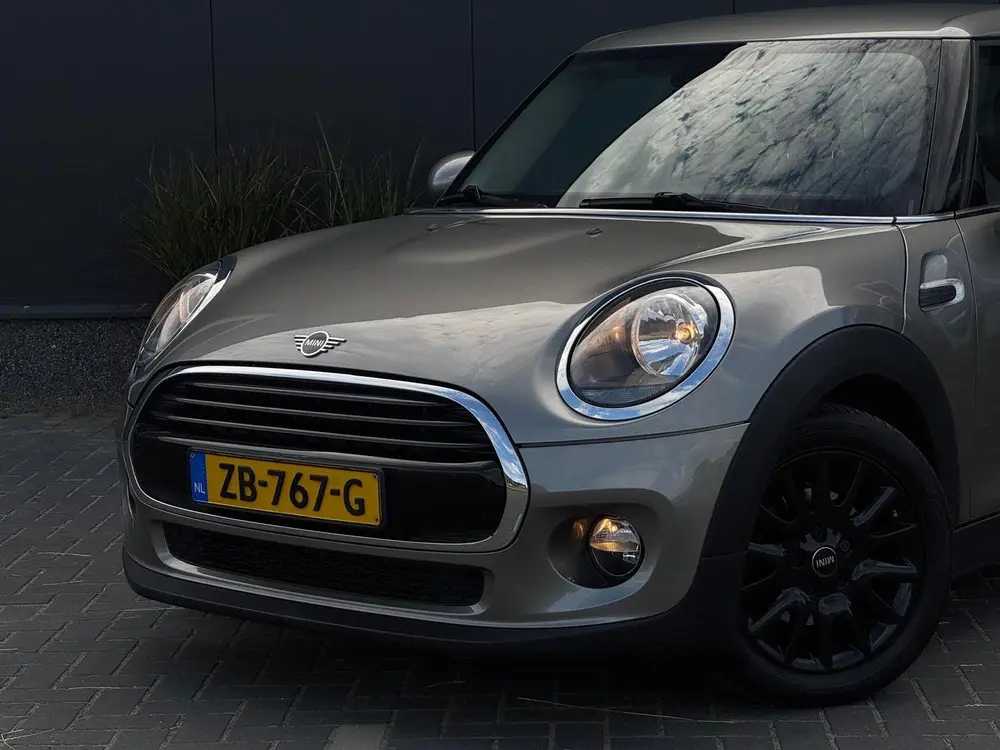 Mini 5-Deurs 1.5 Cooper Business Edition ORG NL | SPORTVELGE uit 2019, foto 6